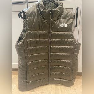 Perfect condition north face vest